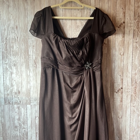 𝅺JS Collection Chocolate Brown Dress - Picture 2 of 6